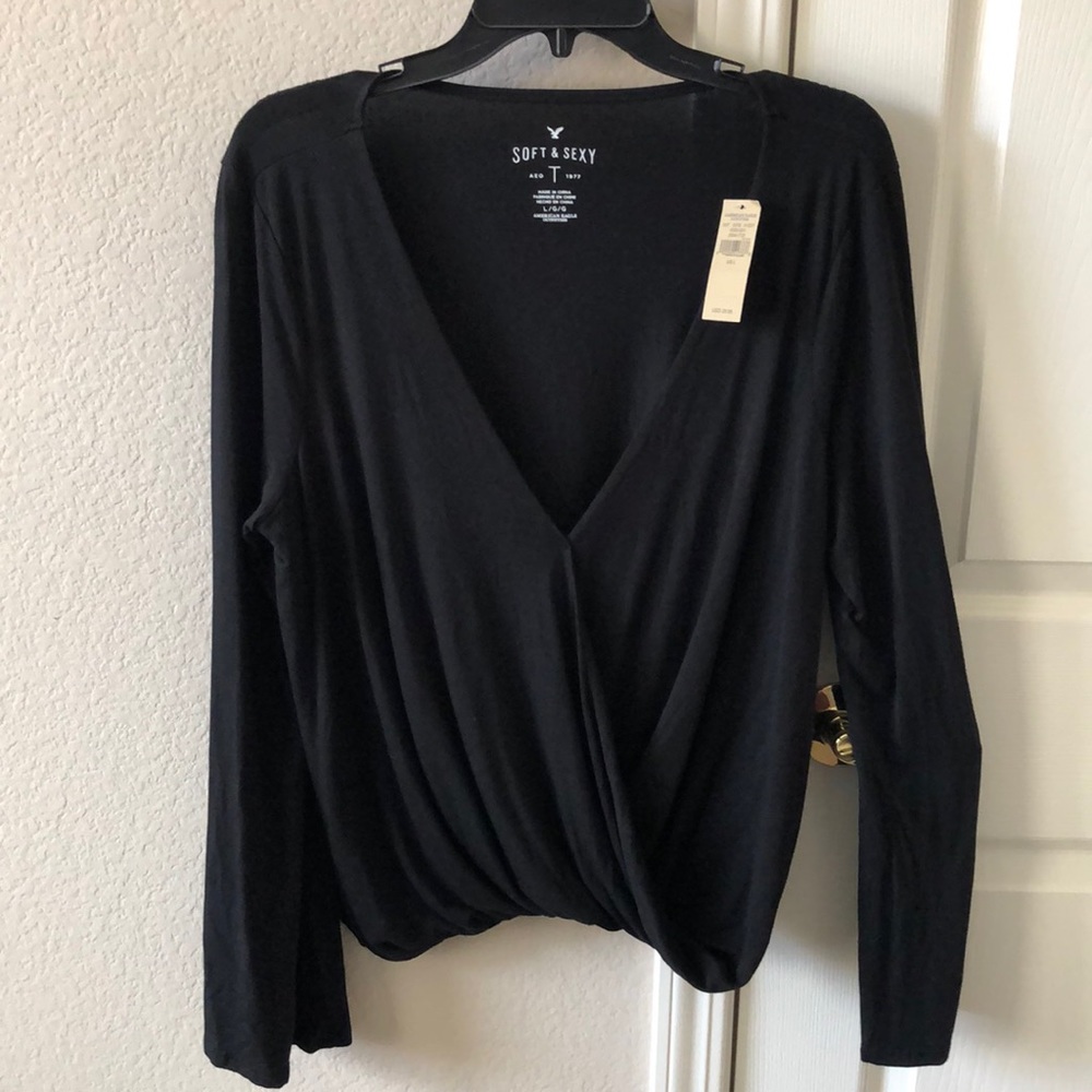 America Eagle Soft & Sexy bell sleeve top - NWT